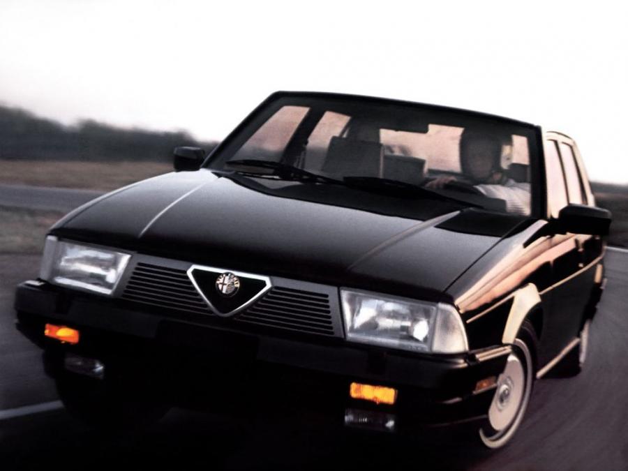  Alfa Romeo Milano (161) 1986 года  (фото 4 из 5)